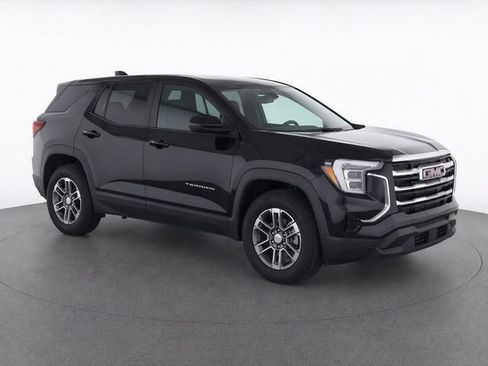 Used 2026 GMC Terrain Elevation FWD image 2