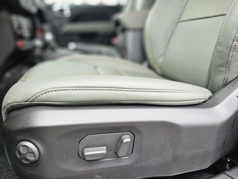 New 2026 Jeep Gladiator Mojave image 22