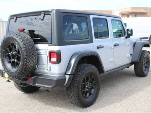 Used 2024 Jeep Wrangler Unlimited Sport AWD/4WD image 4