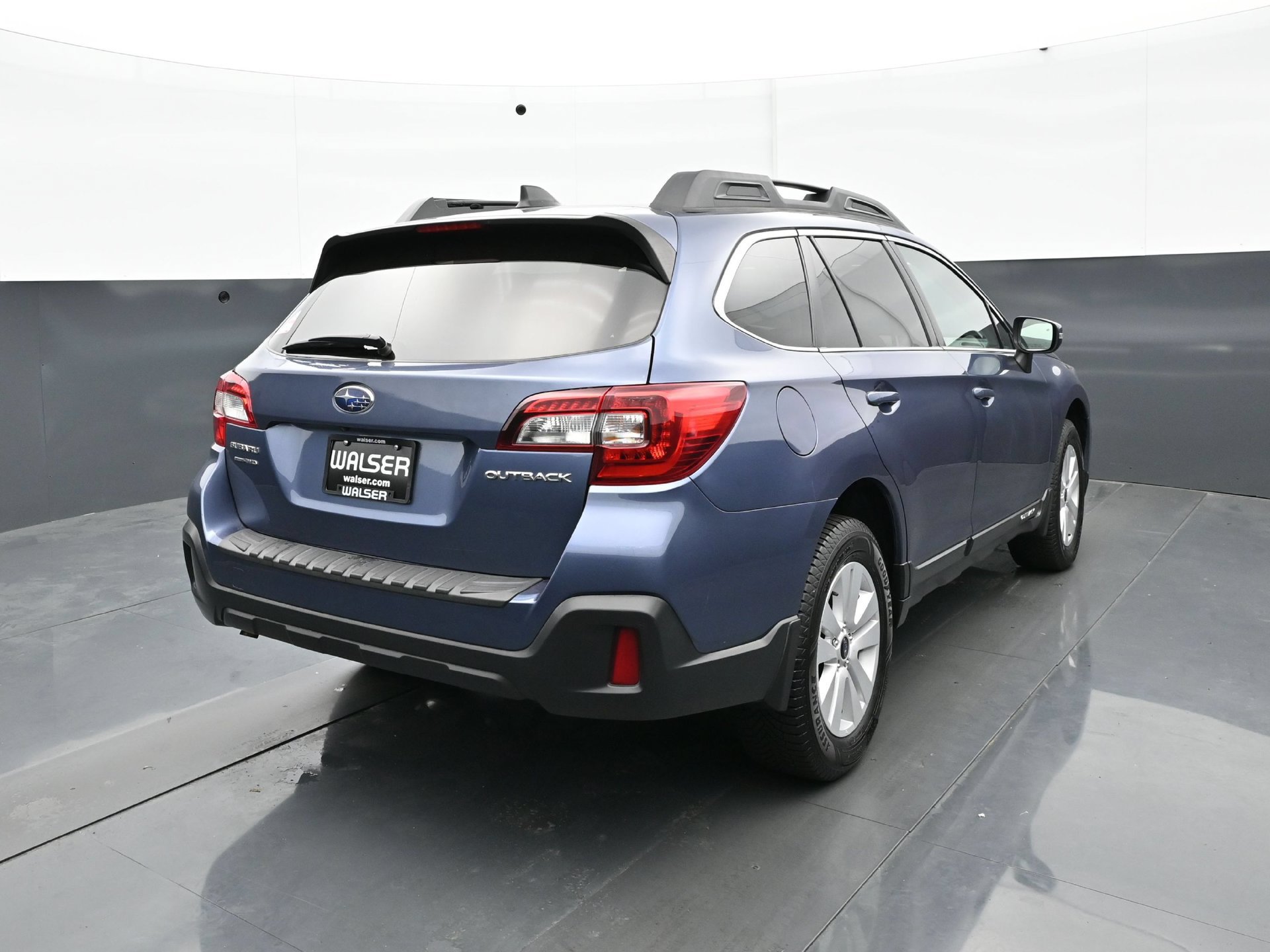 Used 2018 Subaru Outback 2.5i Premium AWD/4WD image 5