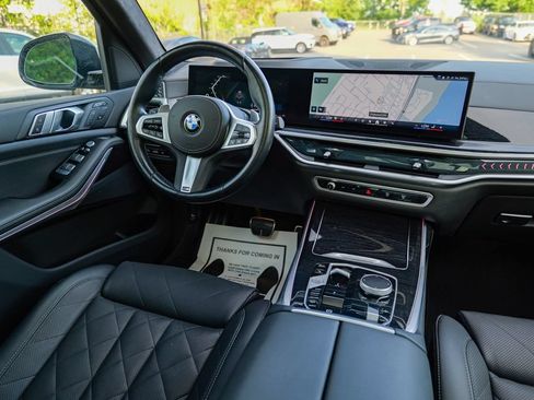 Used 2024 BMW X7 xDrive40i w/ M Sport Package AWD/4WD image 47