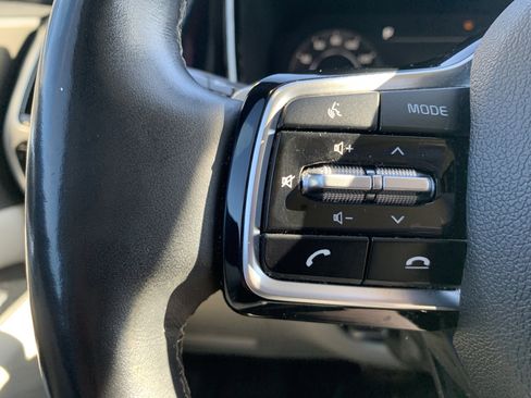 Used 2021 Kia Sorento SX image 19