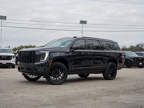 New 2026 GMC Yukon XL Denali w/ Denali Reserve Package image 1