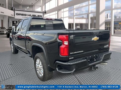 Used 2024 Chevrolet Silverado 3500 High Country w/ High Country Premium Package image 7