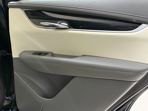 Used 2022 Cadillac XT6 Premium Luxury w/ Technology Package image 46