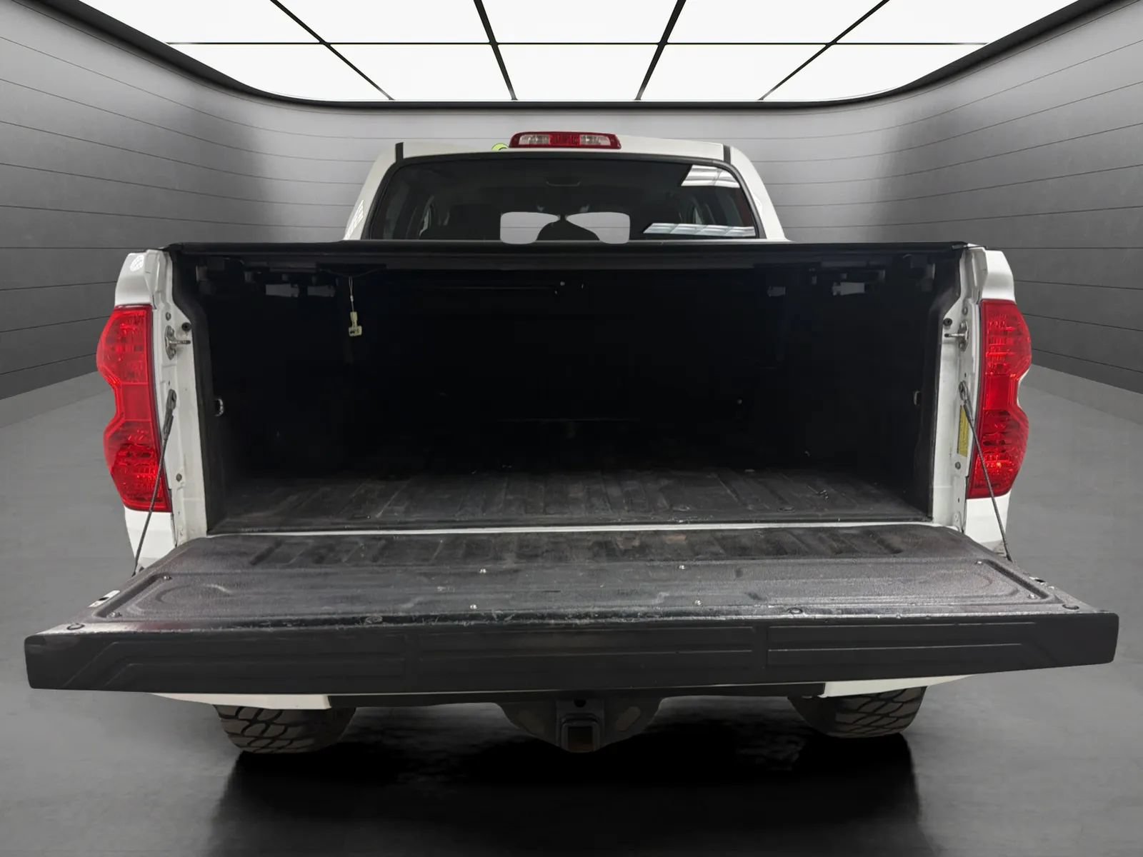 Used 2016 Toyota Tundra Platinum AWD/4WD image 19