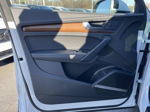 Certified 2024 Audi Q5 e Premium Plus w/ Premium Plus Package image 16