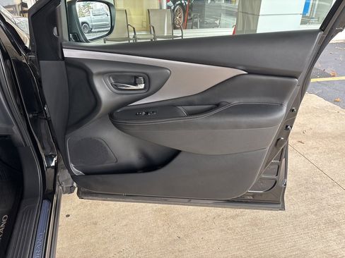 Used 2019 Nissan Murano Platinum image 32