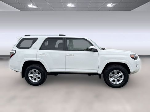 Used 2023 Toyota 4Runner SR5 Premium w/ Moonroof Package image 7