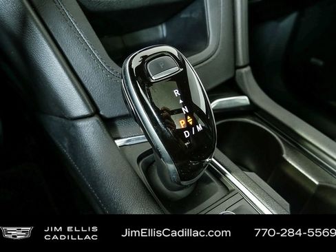 Used 2020 Cadillac XT6 Premium Luxury image 19