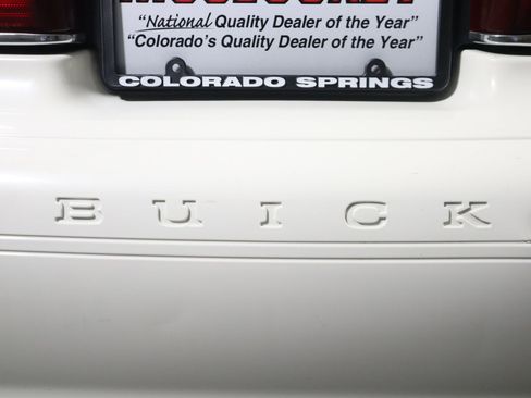 Used 2003 Buick Century Custom image 8