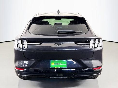Used 2022 Ford Mustang Mach-E Premium image 8