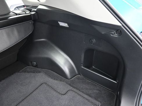 Used 2019 Toyota RAV4 XLE w/ Carpet Mat Package AWD/4WD image 31