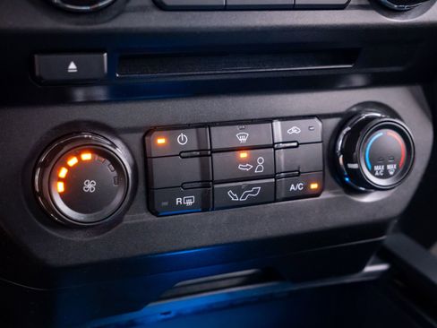 Used 2018 Ford F150 XL w/ Equipment Group 101A Mid RWD image 22