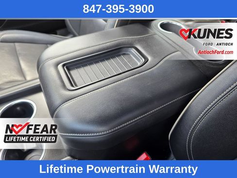 Used 2024 Chevrolet Suburban Premier AWD/4WD image 33