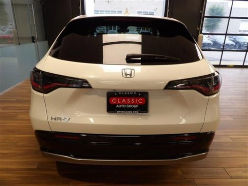 Used 2023 Honda HR-V EX-L image 7