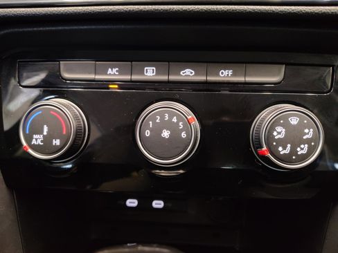 Used 2024 Volkswagen Taos S w/ MDO Package image 20