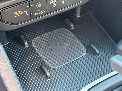 New 2025 Kia K4 GT-Line w/ GT-Line Premium Package FWD image 32