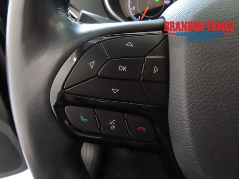 Used 2021 Jeep Cherokee Latitude Plus FWD image 12