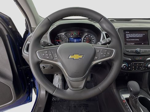 Used 2023 Chevrolet Equinox LT FWD image 11
