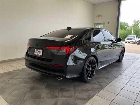 Used 2025 Honda Civic Sport image 5