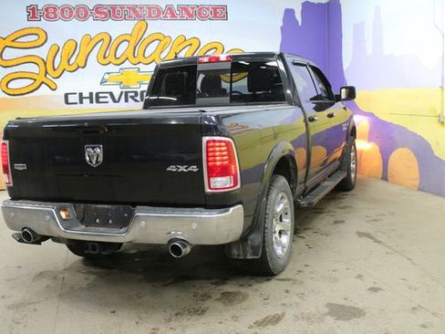 Used 2018 RAM 1500 Laramie w/ Convenience Group AWD/4WD image 8