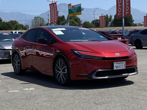 Certified 2026 Toyota Prius XLE FWD image 44