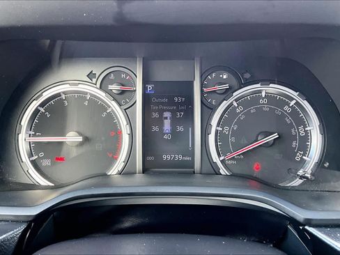 Used 2023 Toyota 4Runner Limited AWD/4WD image 26