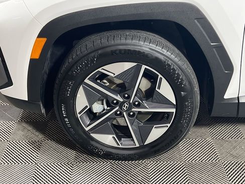 Used 2025 Hyundai Tucson SEL AWD/4WD image 28