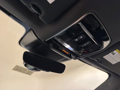New 2025 Land Rover Range Rover Sport SE image 18