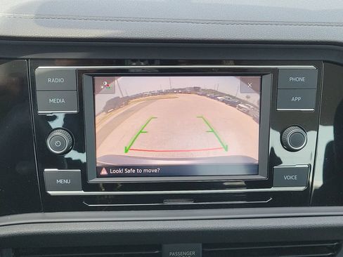 Used 2021 Volkswagen Jetta SE FWD image 20