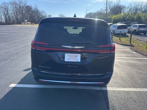 New 2026 Chrysler Pacifica Select FWD image 6