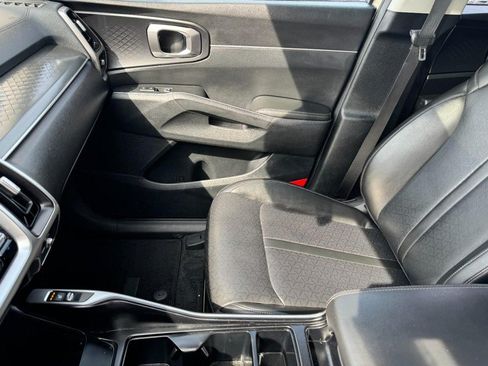 Used 2021 Kia Sorento S w/ Panoramic Sunroof Package FWD image 14