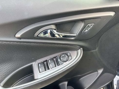 Used 2023 Chevrolet Malibu LT image 15