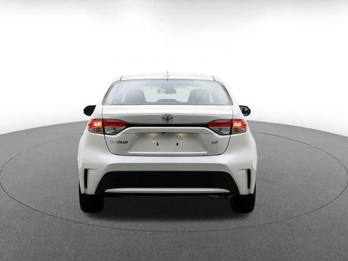 Used 2025 Toyota Corolla LE FWD image 8