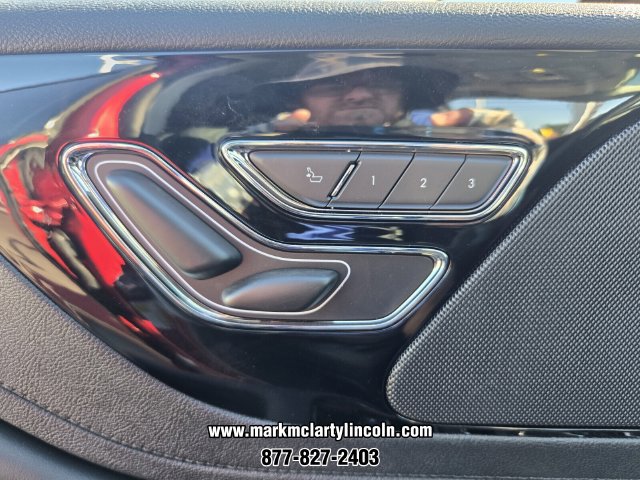 New 2026 Lincoln Aviator 2WD w/ Jet Appearance Package image 22