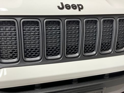 Used 2023 Jeep Renegade Trailhawk AWD/4WD image 29