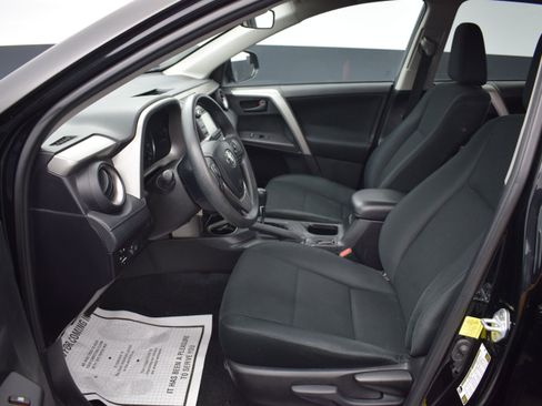 Used 2018 Toyota RAV4 LE w/ All Weather Liner Package FWD image 13