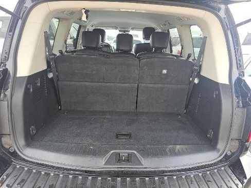 Used 2021 Nissan Armada SV RWD image 5