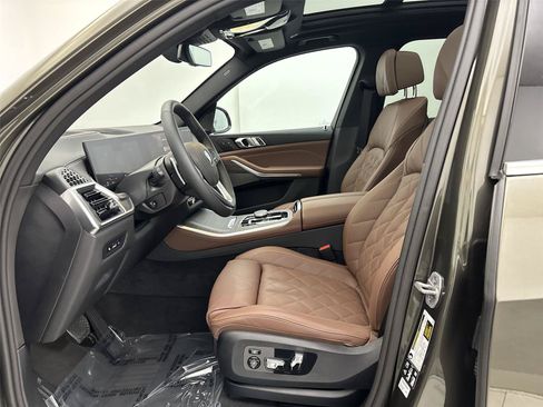 Used 2025 BMW X5 xDrive40i w/ Climate Comfort Package AWD/4WD image 25
