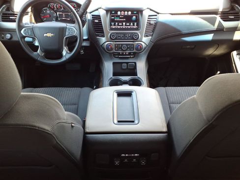 Used 2018 Chevrolet Tahoe LS RWD image 17