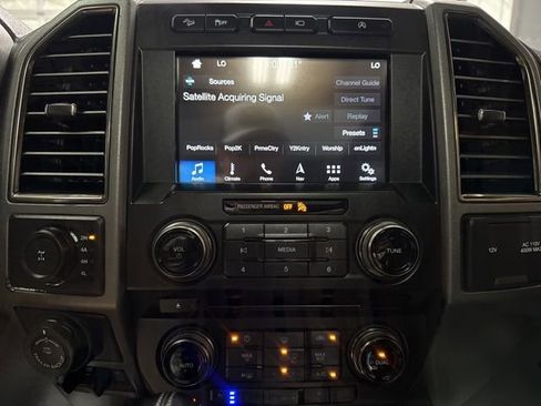 Used 2018 Ford F150 Raptor w/ Equipment Group 802A Luxury image 11