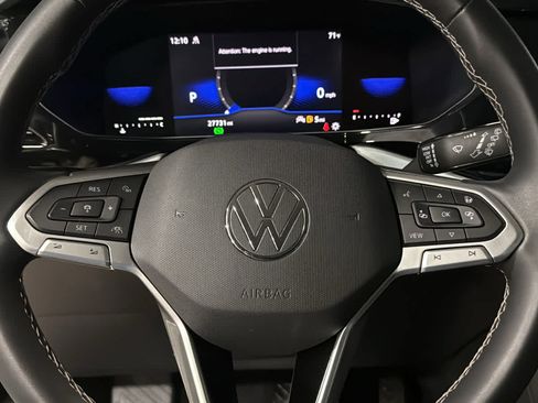 Used 2022 Volkswagen Taos S w/ IQ Drive S Package AWD/4WD image 11