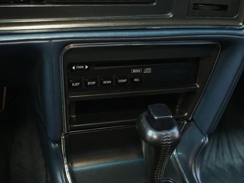 Used 1990 Buick Reatta Convertible image 14