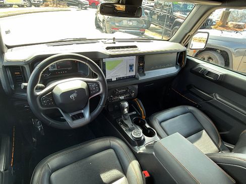 Used 2024 Ford Bronco Badlands image 24
