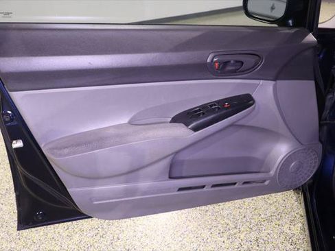 Used 2011 Honda Civic DX-VP image 27
