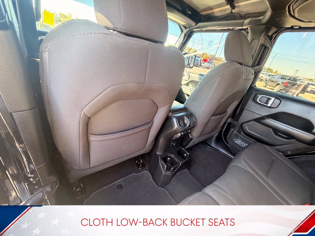 Used 2019 Jeep Wrangler Unlimited Sahara AWD/4WD image 13