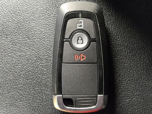Used 2022 Ford EcoSport SE w/ SE Convenience Package AWD/4WD image 32