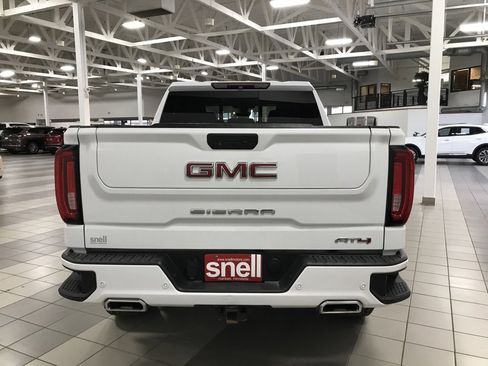 Used 2019 GMC Sierra 1500 AT4 w/ AT4 Premium Package image 4