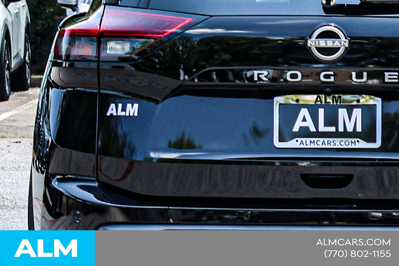 Used 2024 Nissan Rogue S AWD/4WD image 13